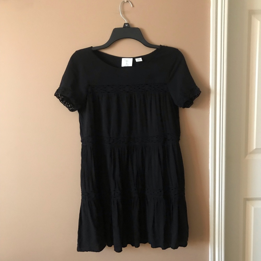 Black short sleeve summer dress